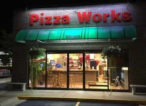 exterior of pizza works in jonesboro arkansas